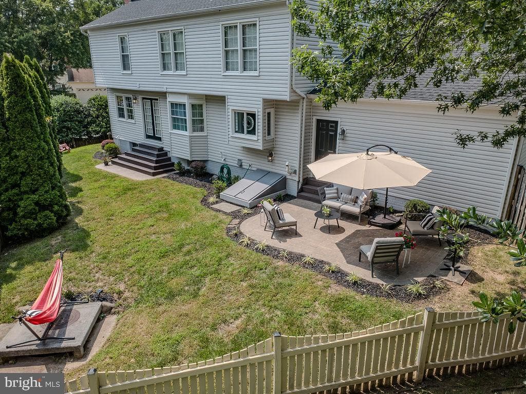 6207 Maple Run Court photo 4
