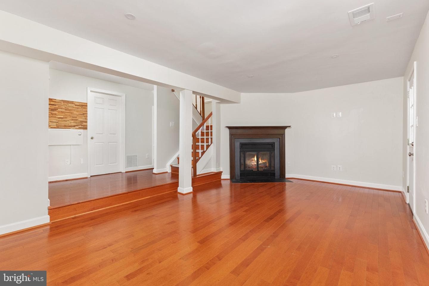 10927 Harpers Square Court photo 29