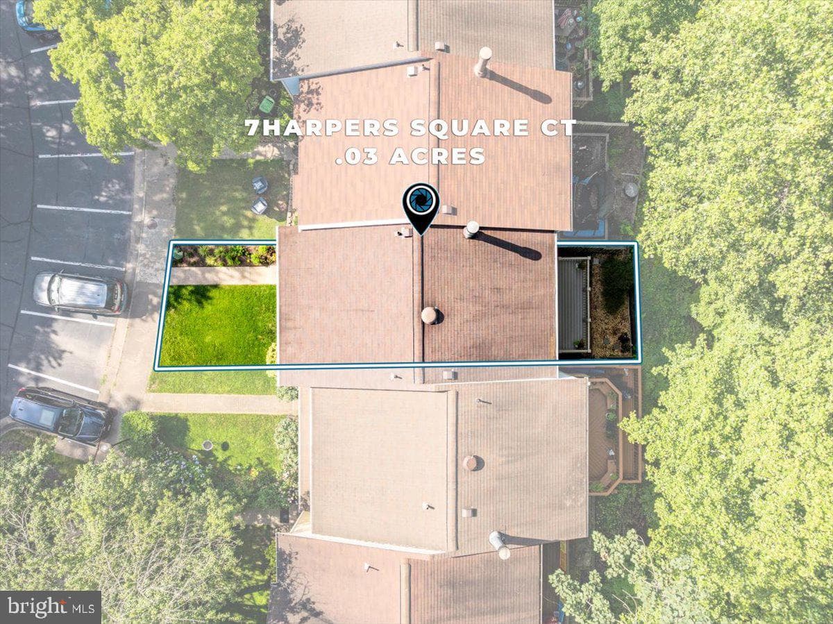 10927 Harpers Square Court photo 36