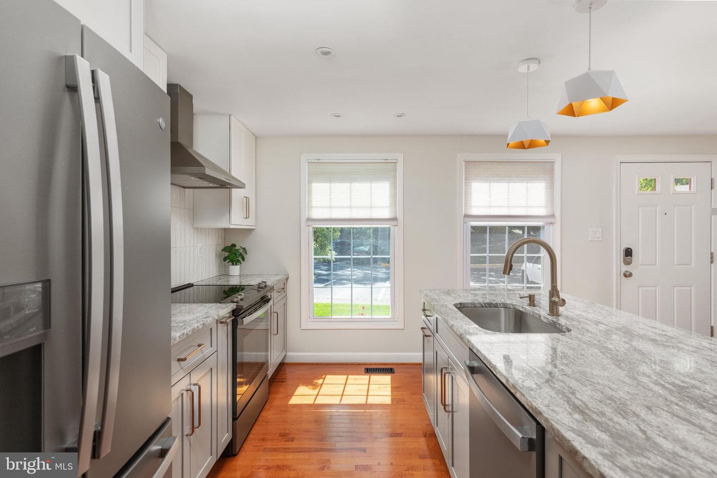10927 Harpers Square Court photo 5