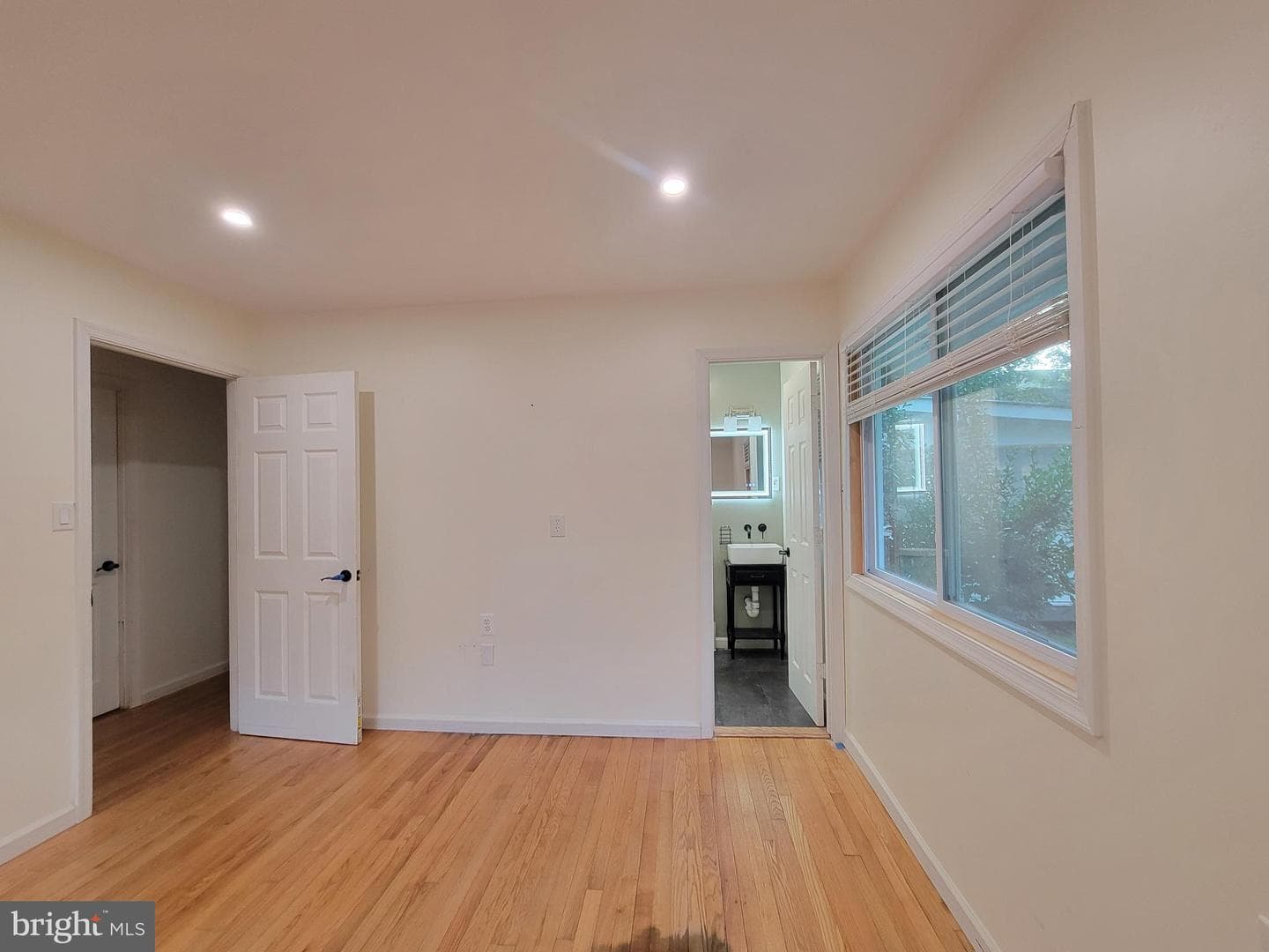 6472 Fourth Street photo 22