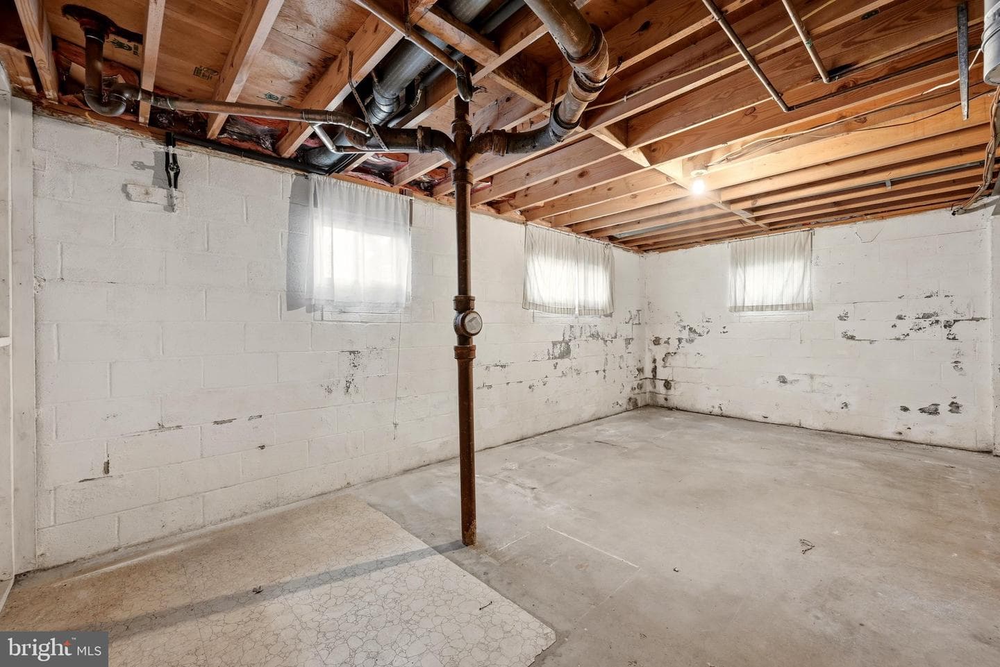 6426 Deepford Street photo 22