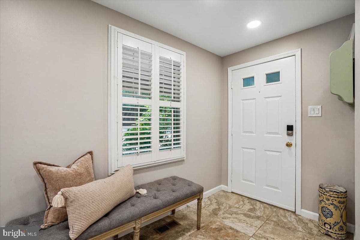10906 Barton Hill Court photo 8