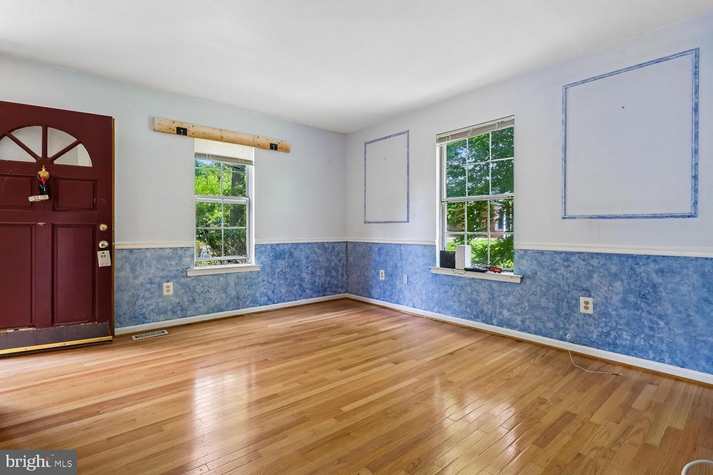 15226 Elk Run Road photo 4