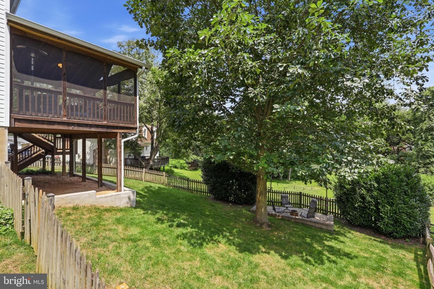 9825 Wolcott Drive photo 35