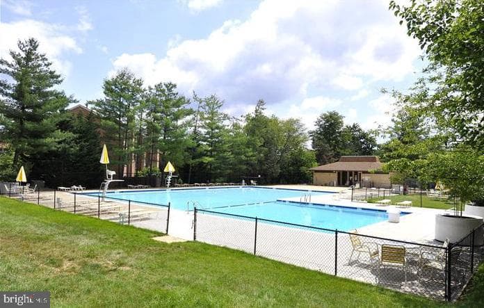 6001 Arlington Boulevard #816 photo 22