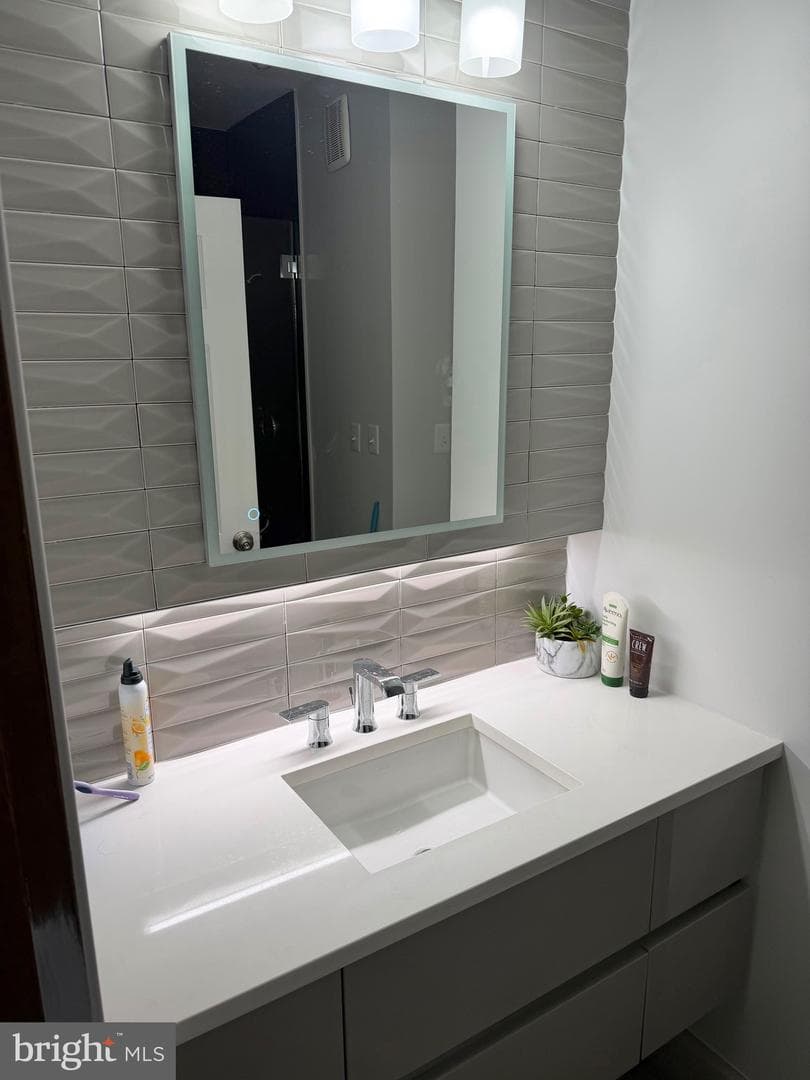4139 Fountainside Lane #104 photo 11