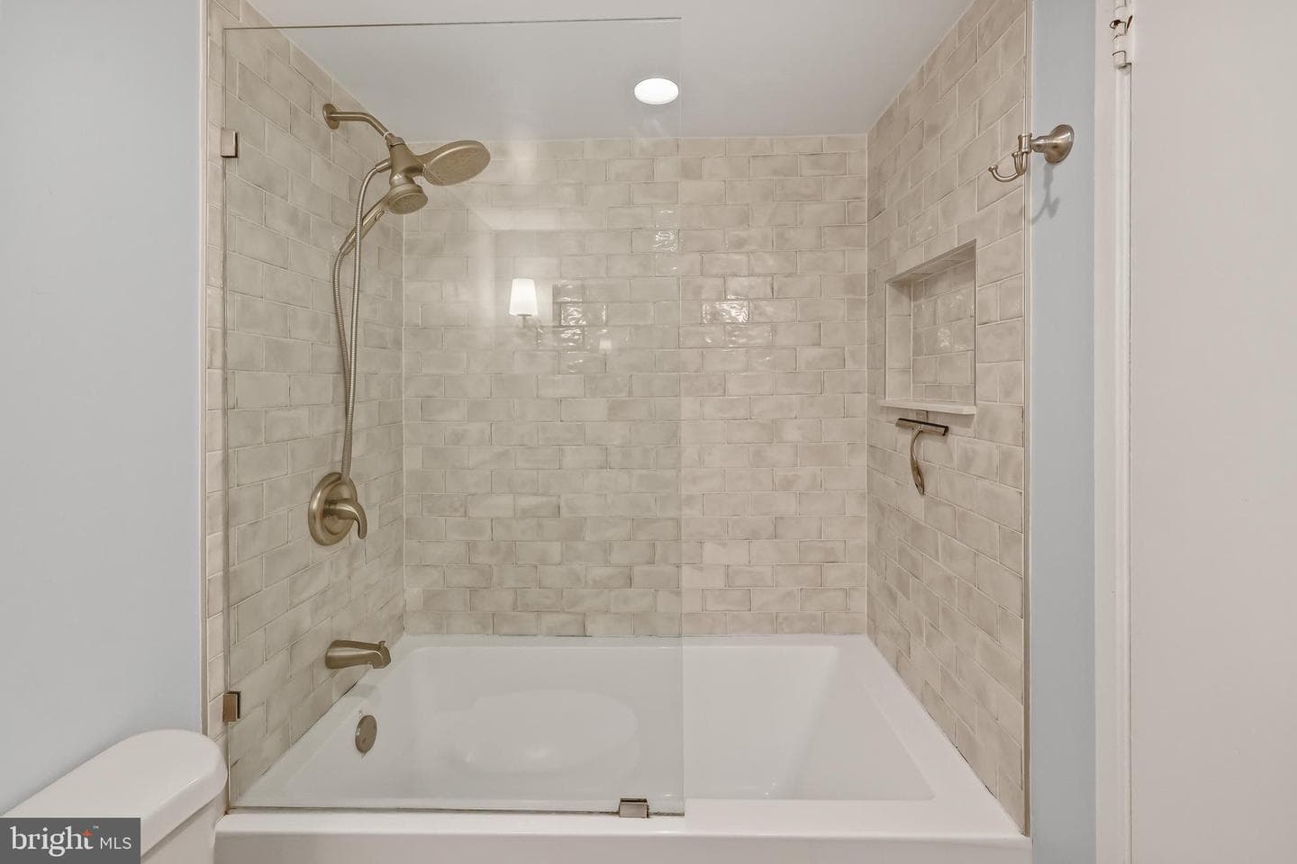 8370 Greensboro Drive #402 photo 18