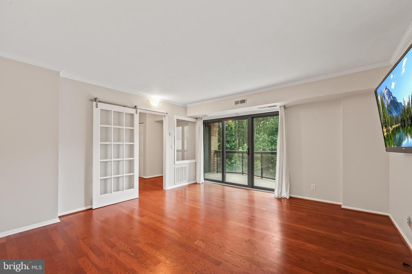 8370 Greensboro Drive #402 photo 5