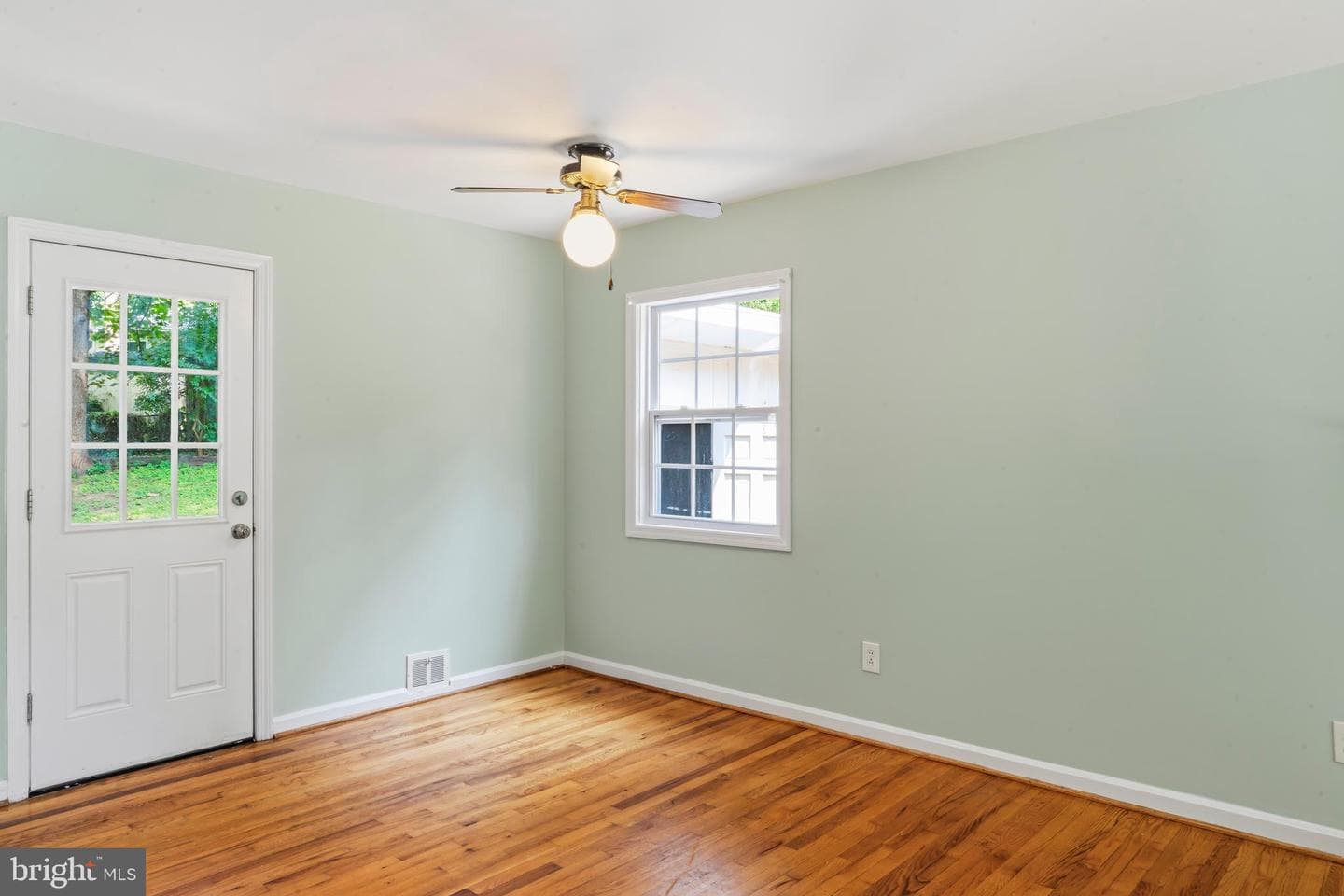 10922 Decatur Drive photo 13
