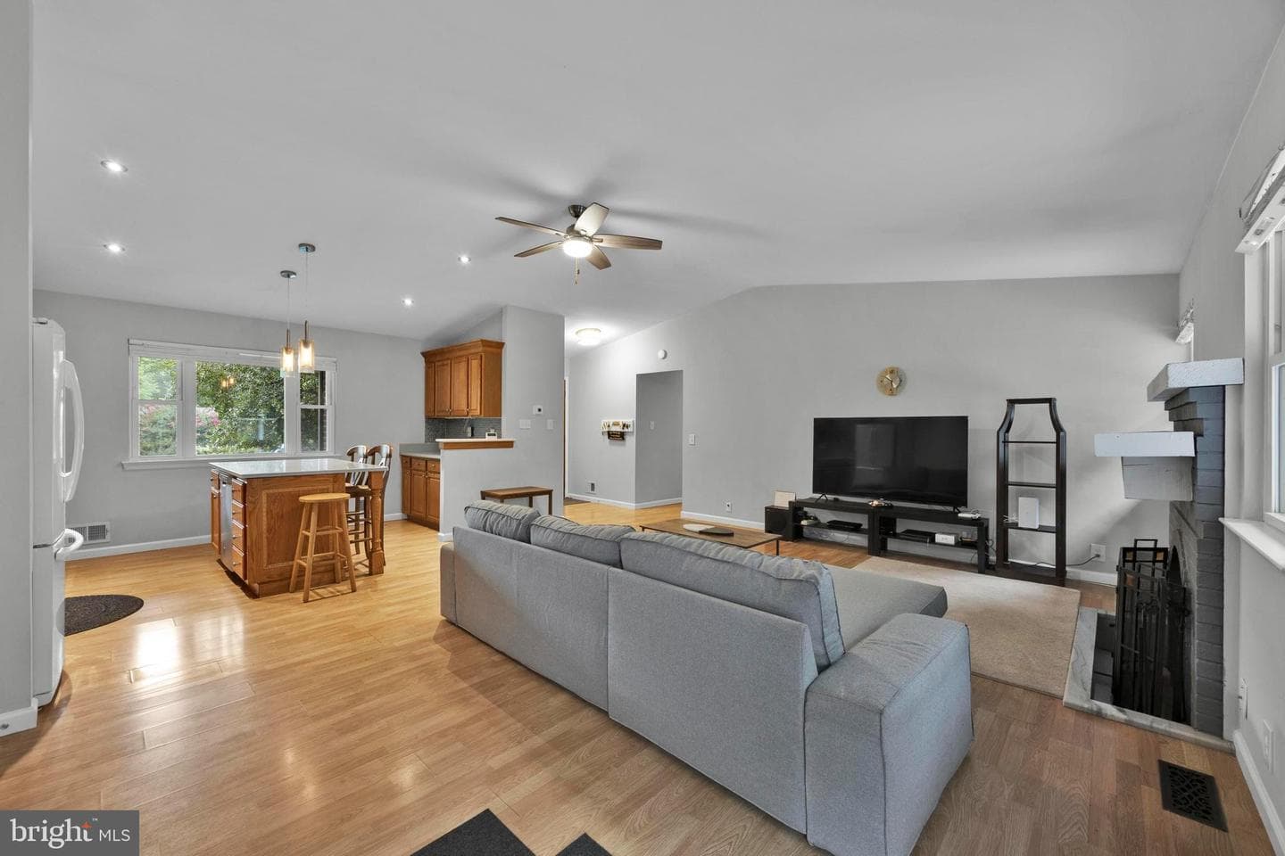1002 Charlton Place photo 13