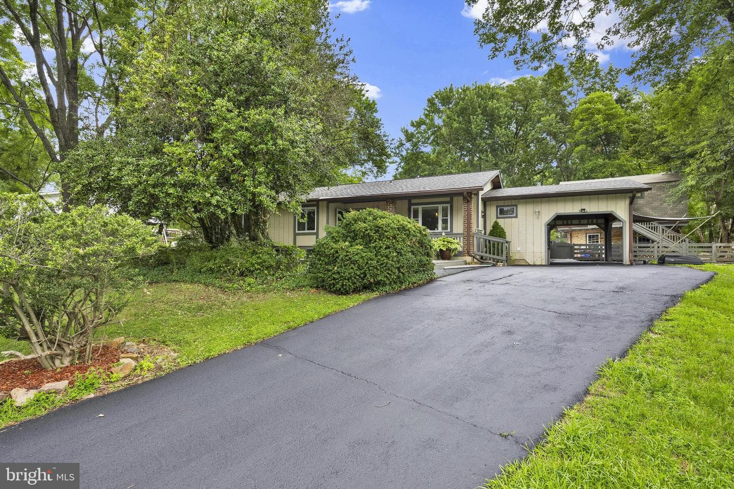 1002 Charlton Place photo 57
