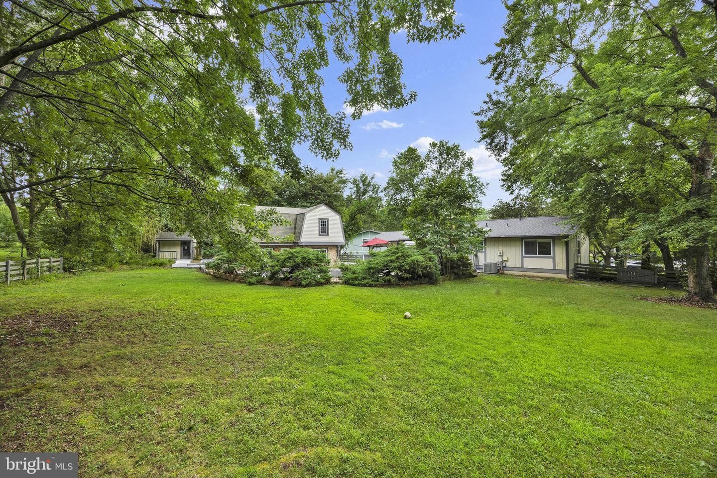 1002 Charlton Place photo 58
