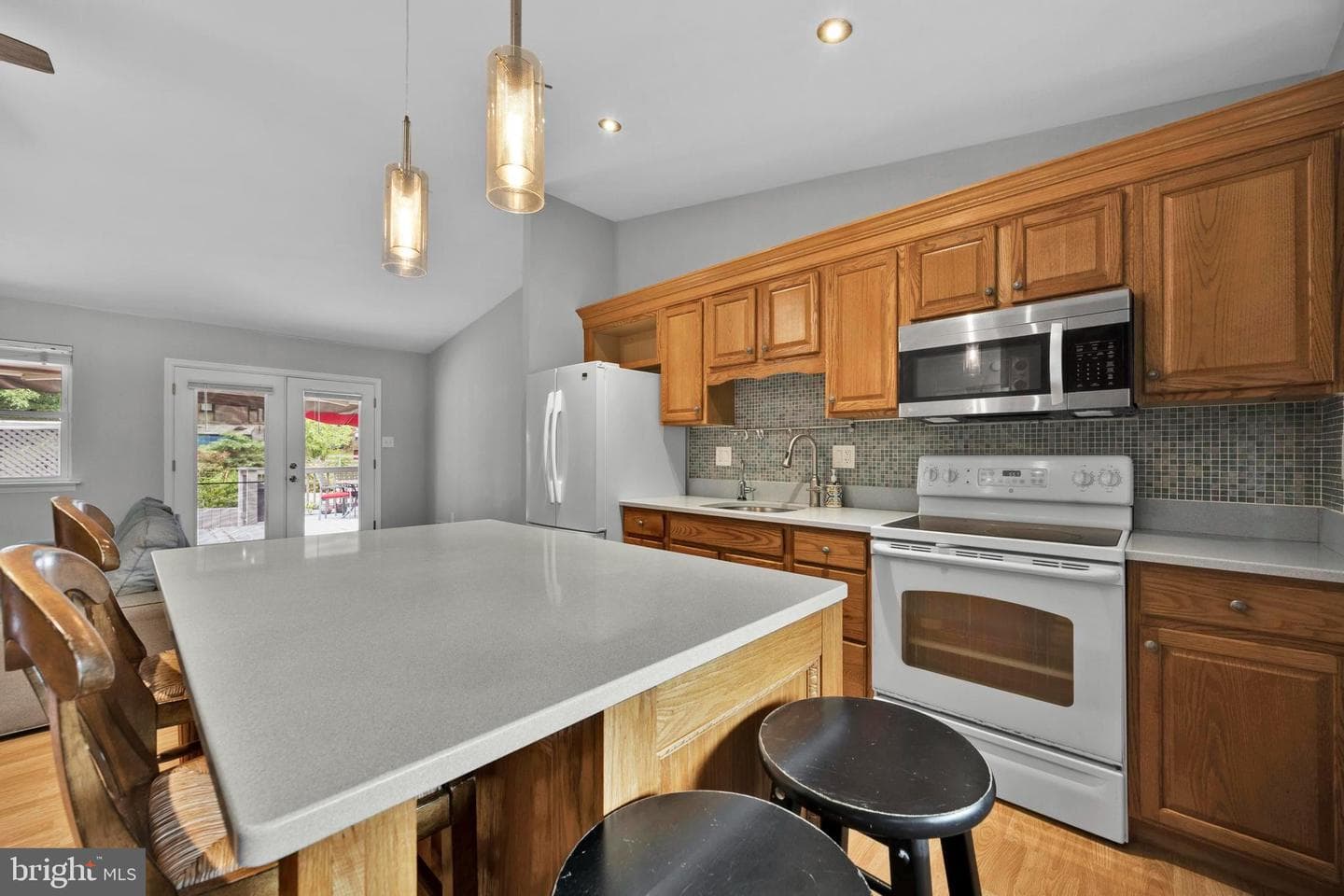 1002 Charlton Place photo 6
