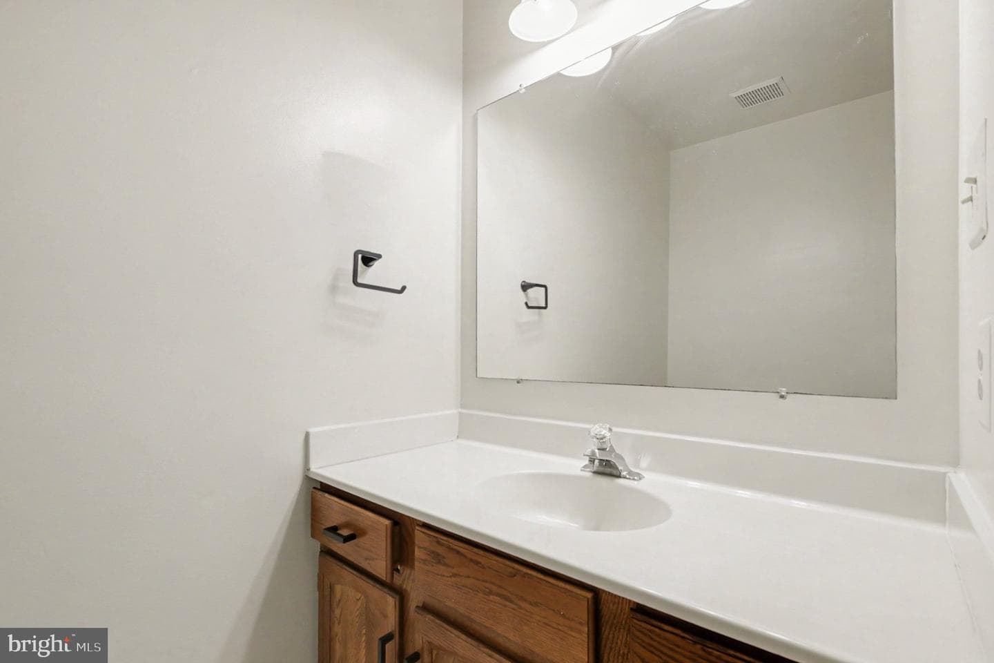 6570 Rockland Drive photo 15