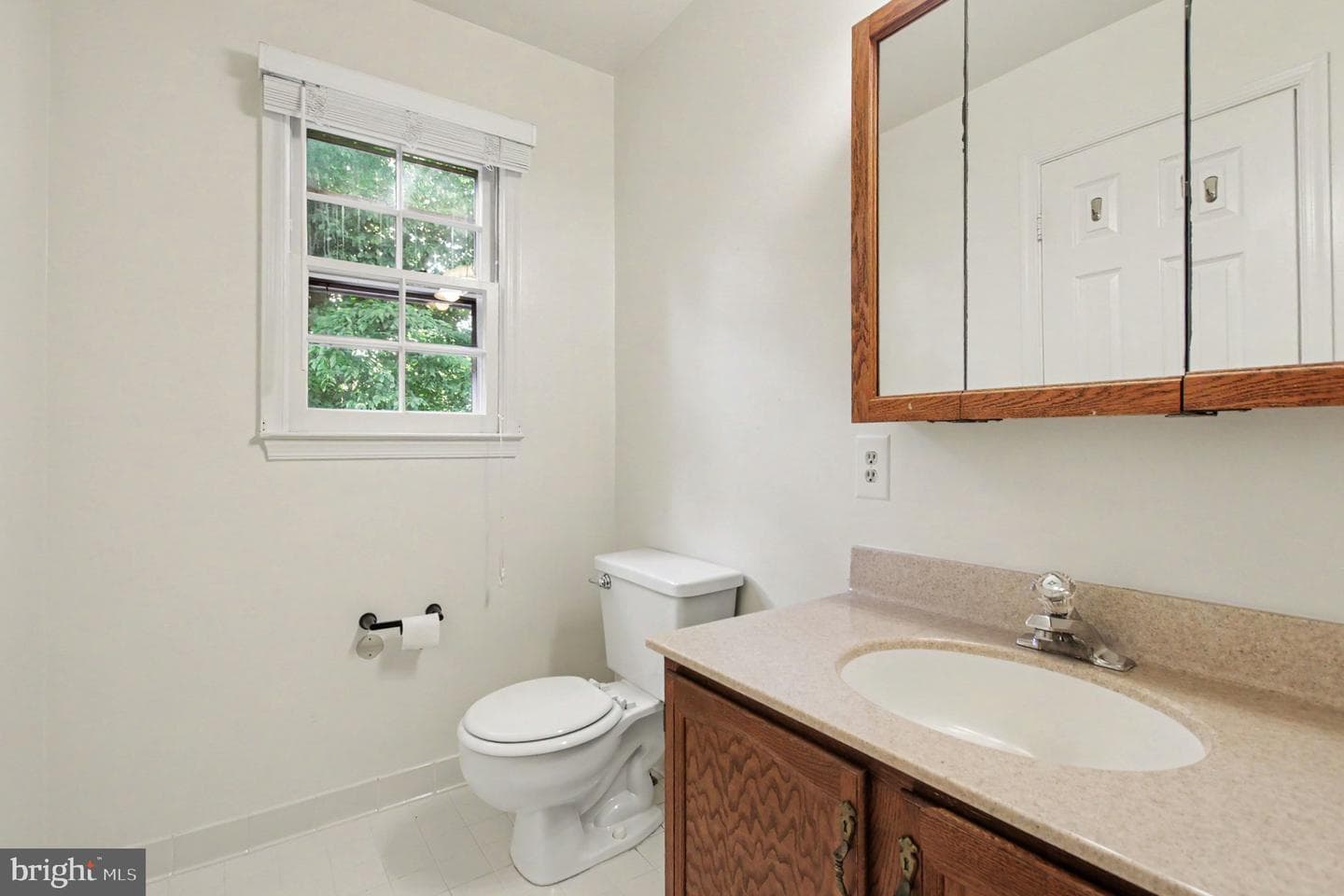 6570 Rockland Drive photo 18