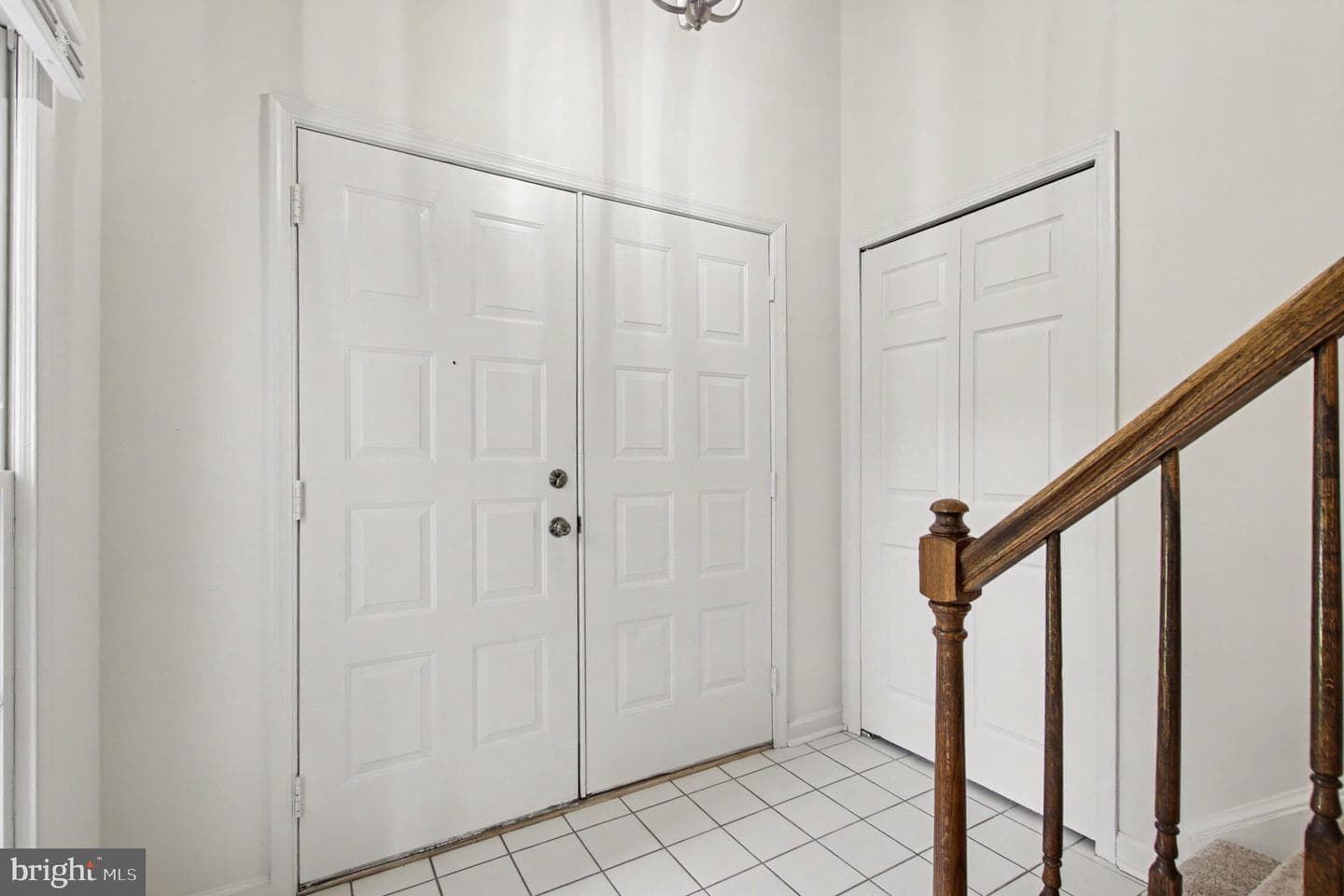 6570 Rockland Drive photo 4