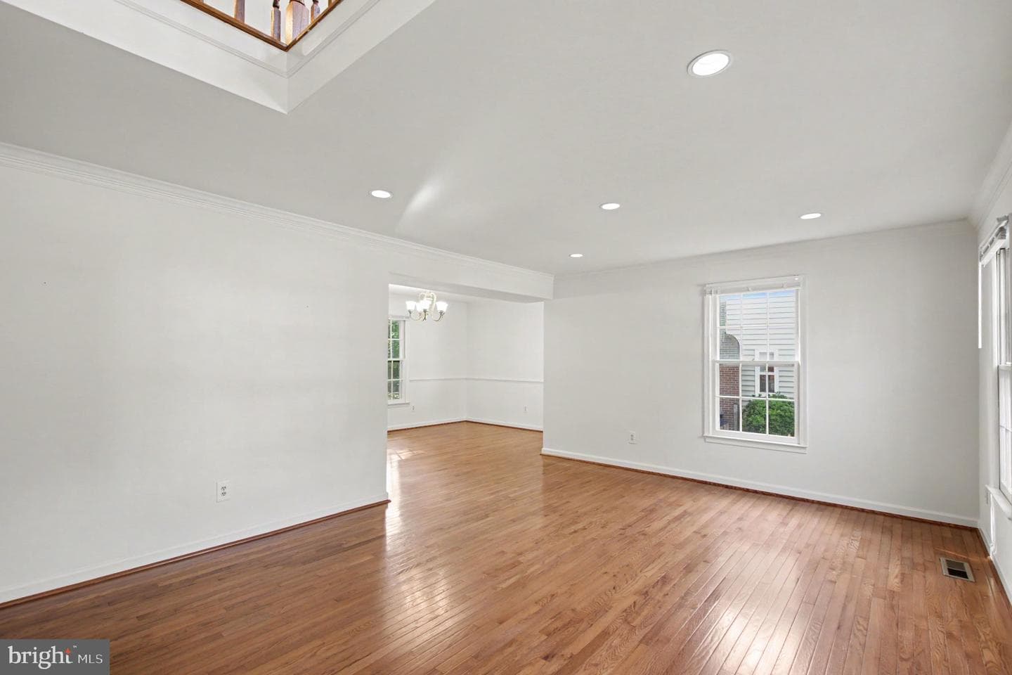 6570 Rockland Drive photo 5