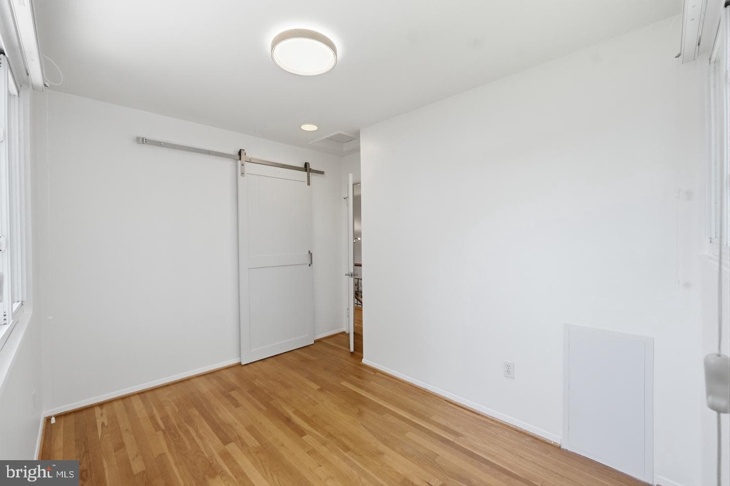 5617 Hershey Lane photo 12