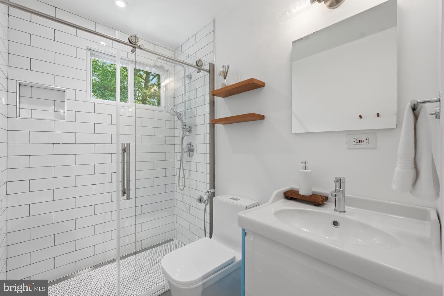 5617 Hershey Lane photo 18