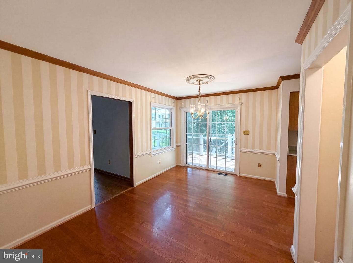 4819 Powell Road photo 9