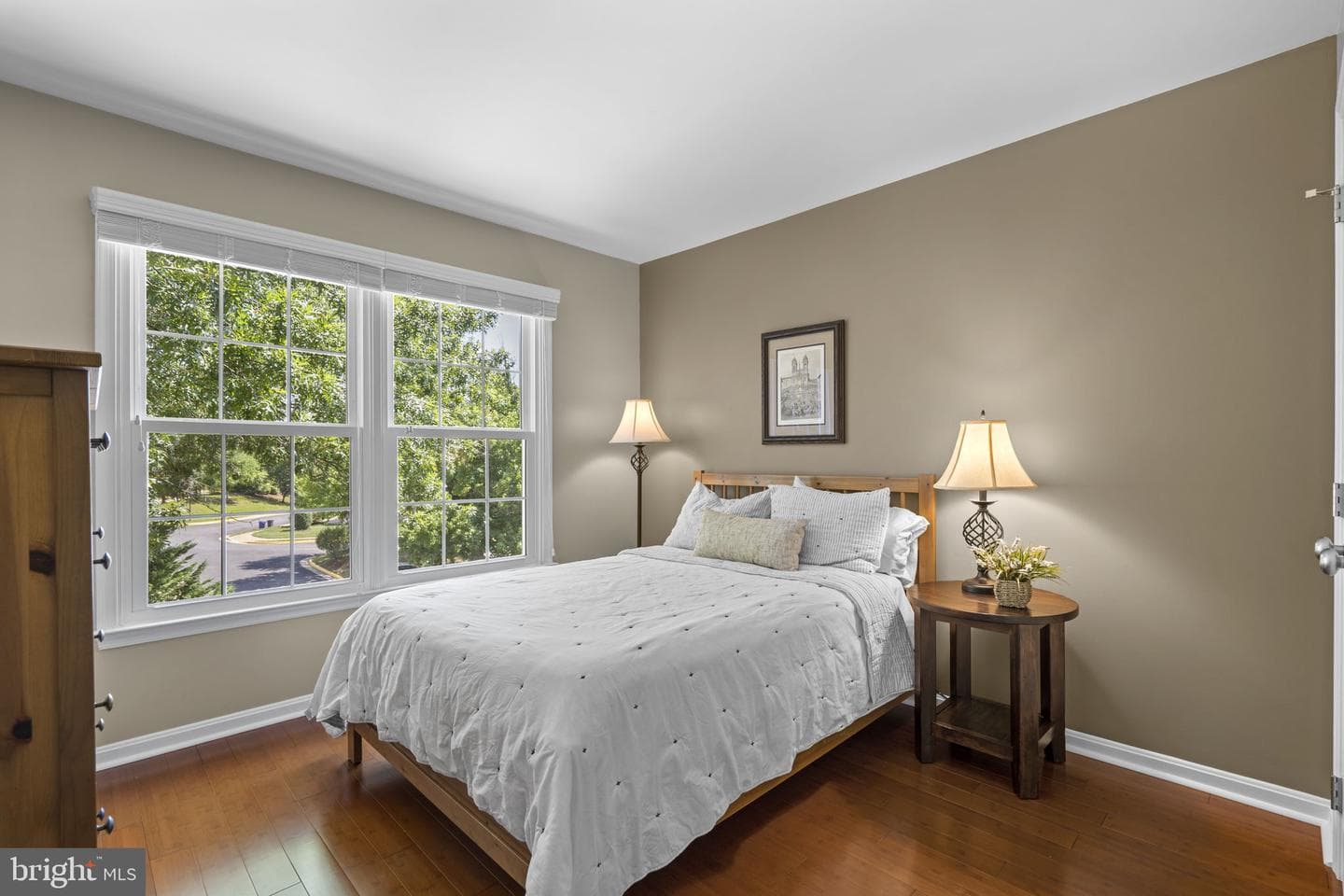 7049 Kings Manor Drive photo 25