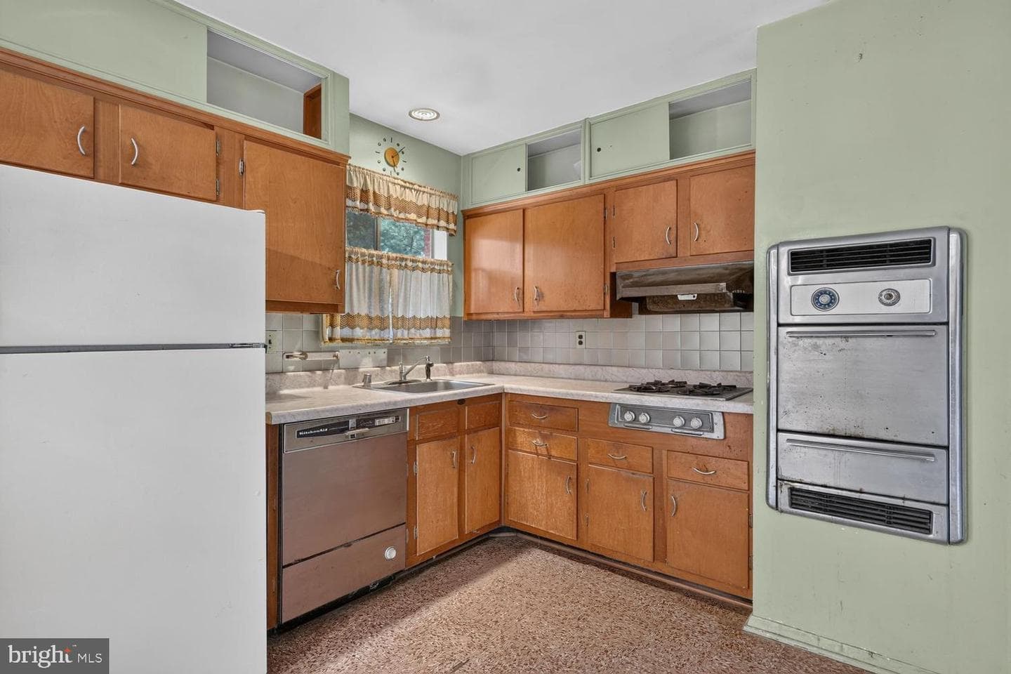 7532 Murillo Street photo 5