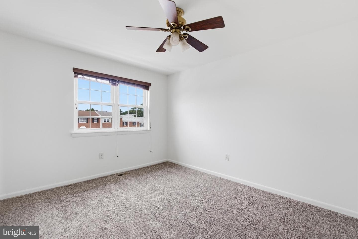 7413 Whernside Street photo 22