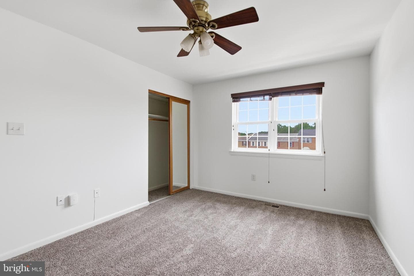 7413 Whernside Street photo 23