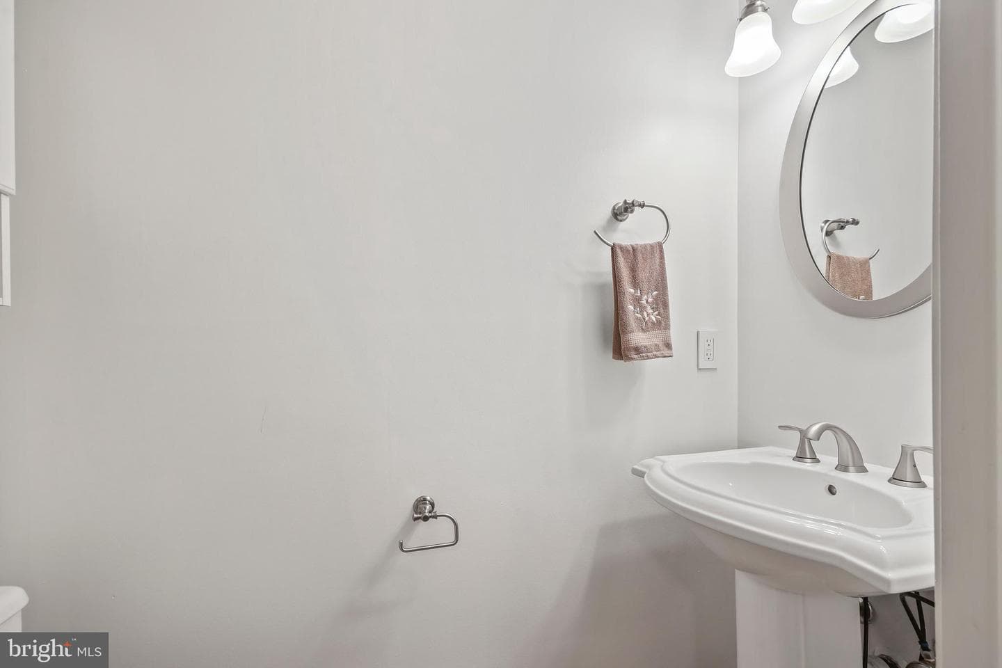 7315 Golden Horseshoe Court photo 32