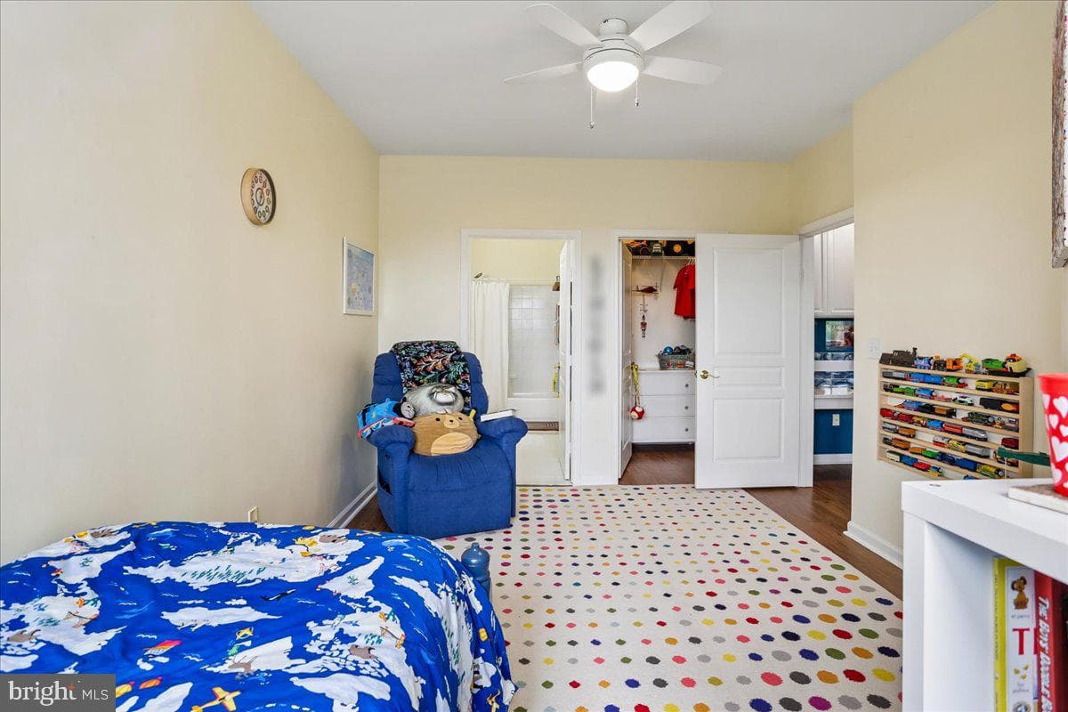 12000 Market Street #382 photo 31