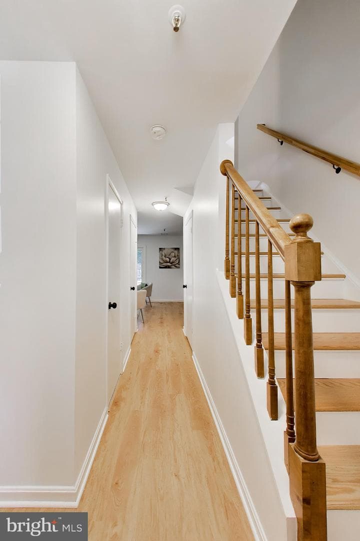 7616 Lee Landing Drive, Falls Church