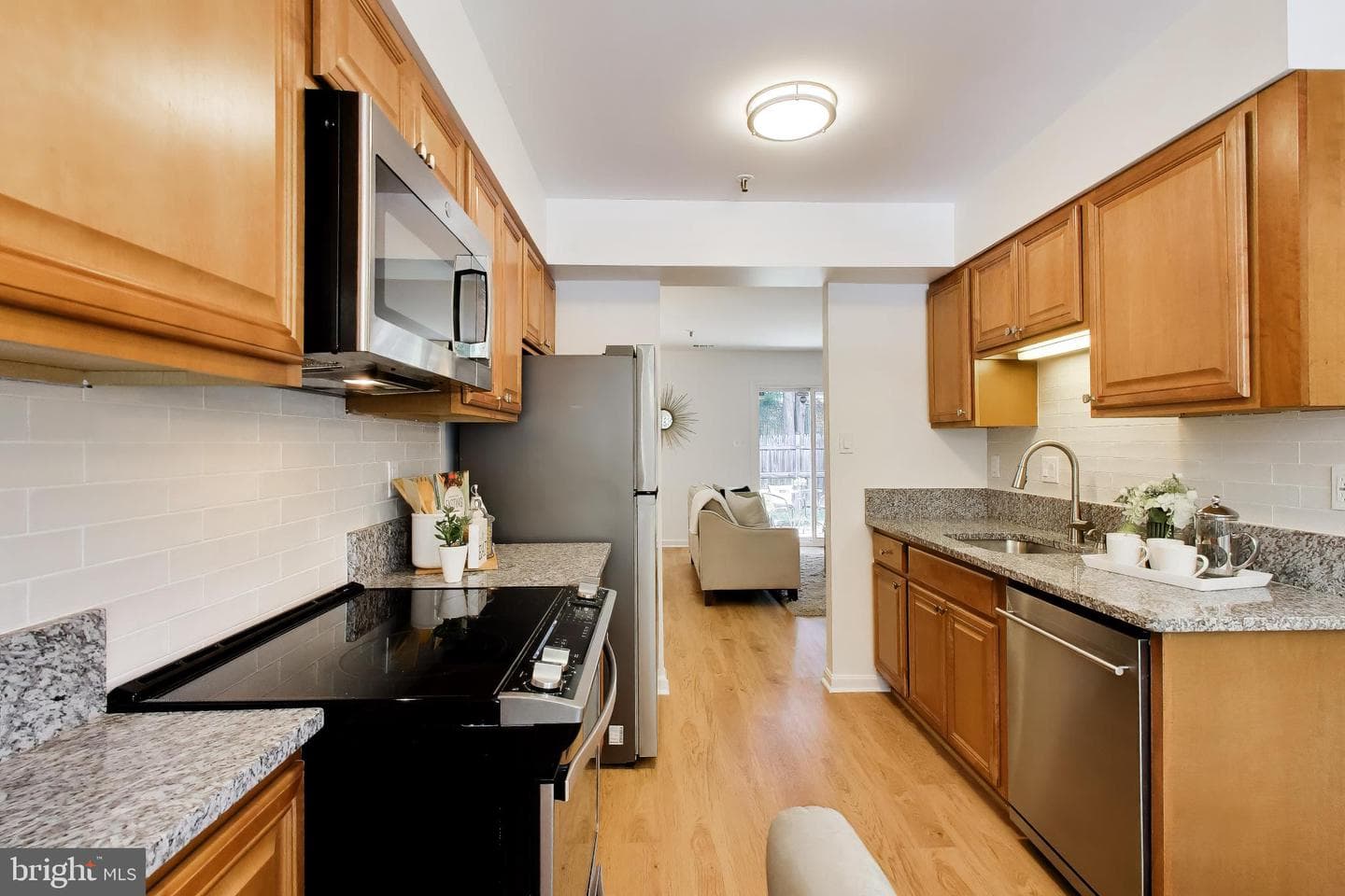 7616 Lee Landing Drive photo 7