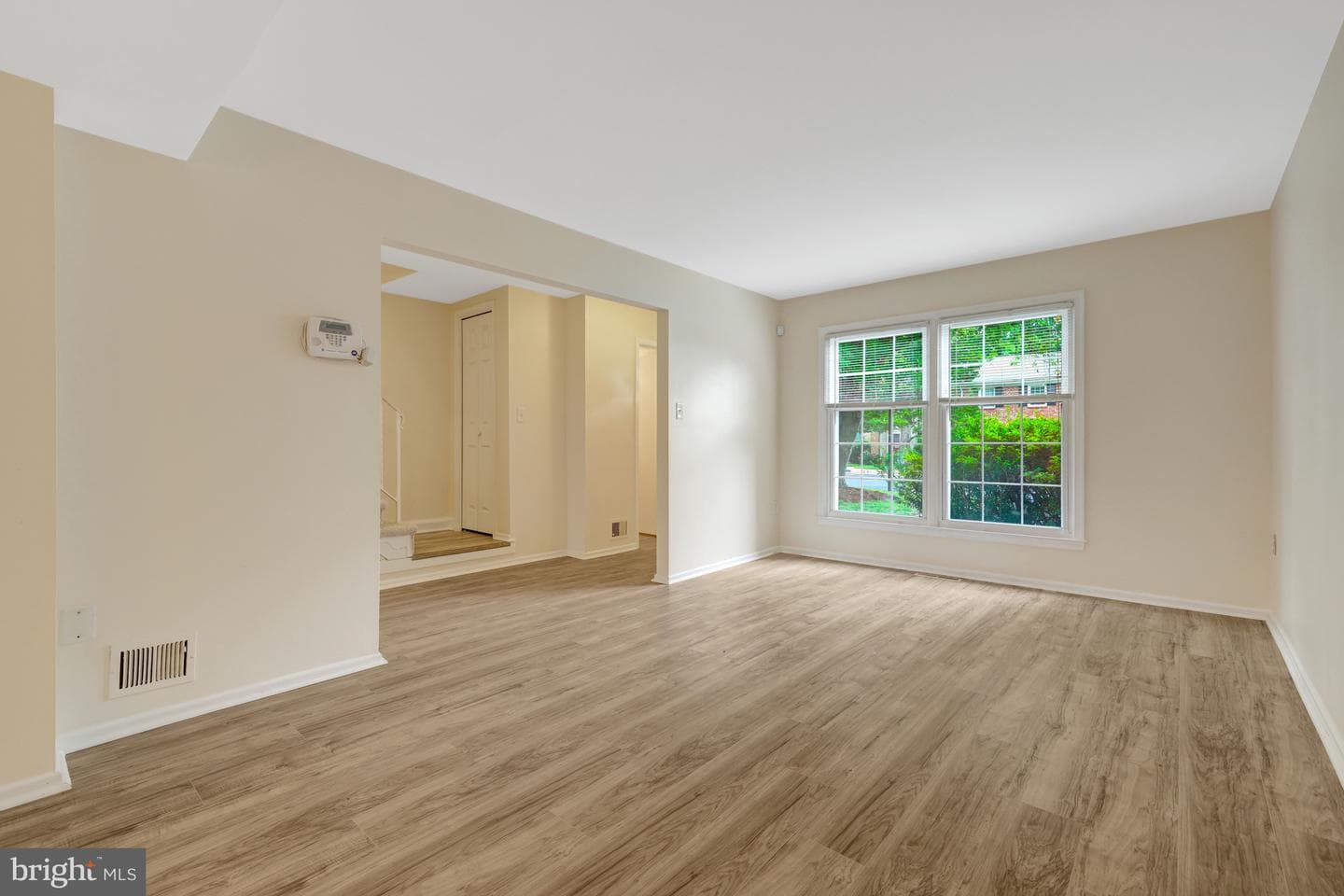 228 Commons Drive NW photo 5
