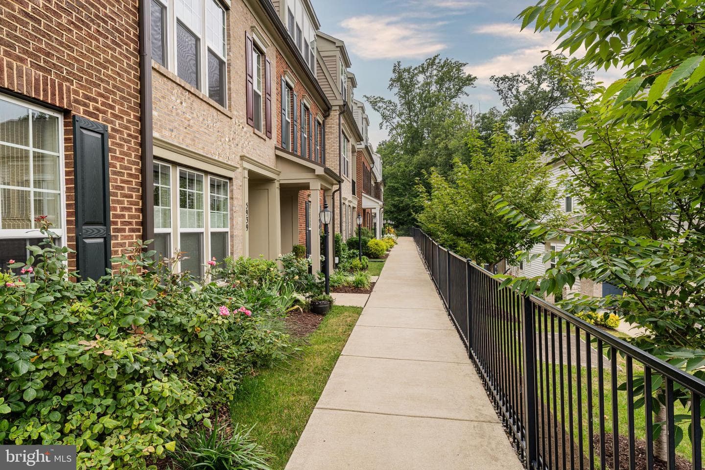 5951 Clapton Court photo 40