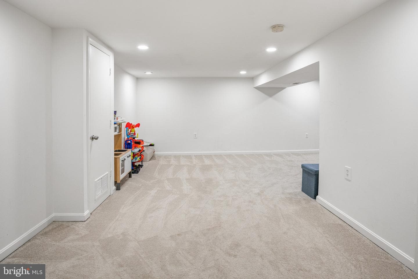 10197 Wavell Road photo 20