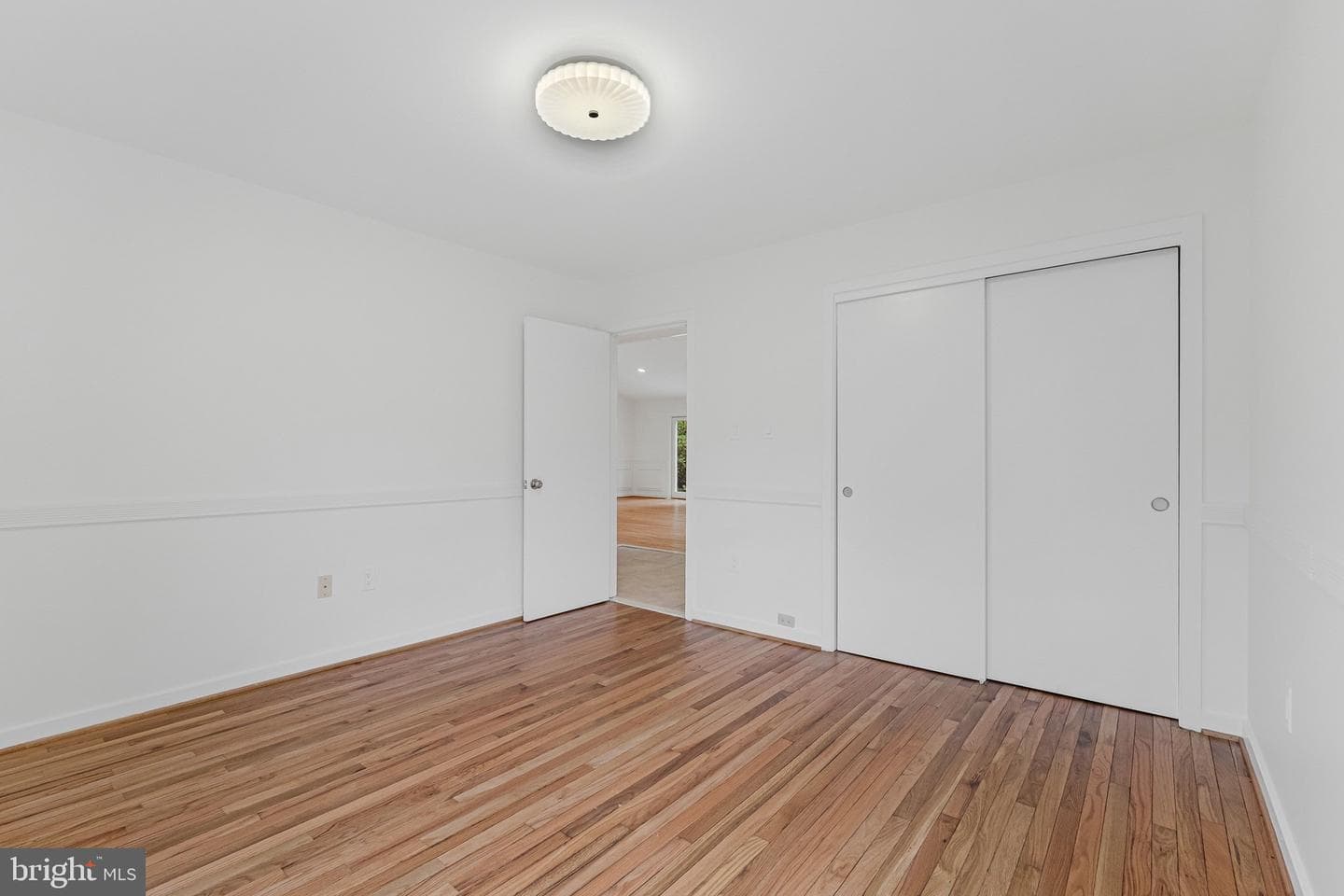 8424 Hollis Lane photo 23