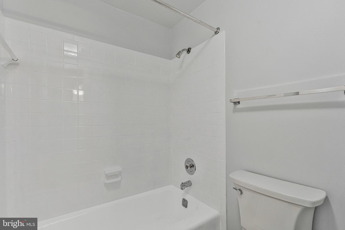 8424 Hollis Lane photo 28