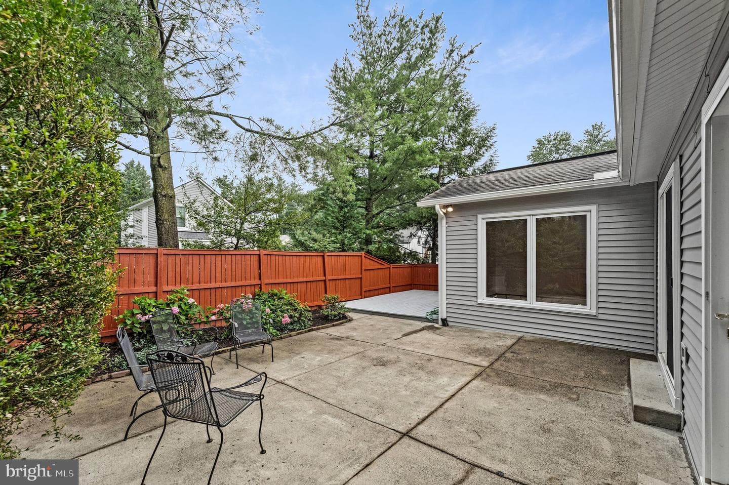 8424 Hollis Lane photo 36