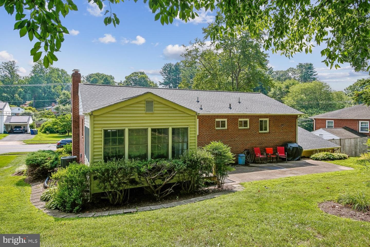 3210 Patrick Henry Drive photo 3