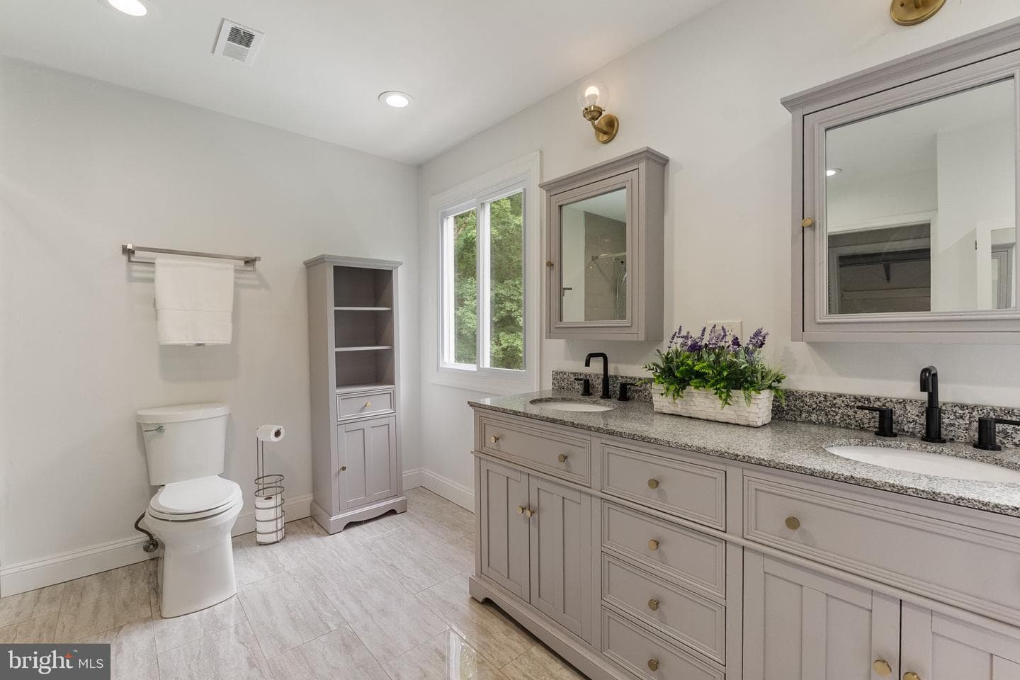 10101 Jaydee Boulevard photo 27