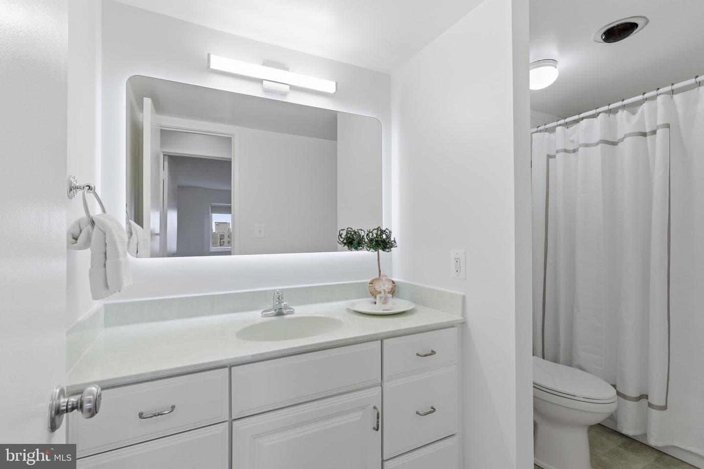 8340 Greensboro Drive #923 photo 16