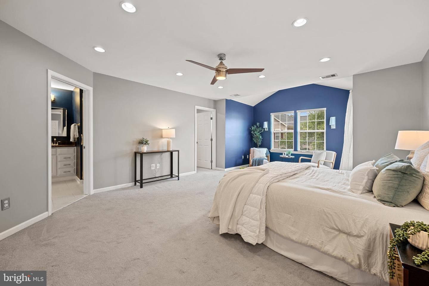 9150 Stonegarden Drive photo 20
