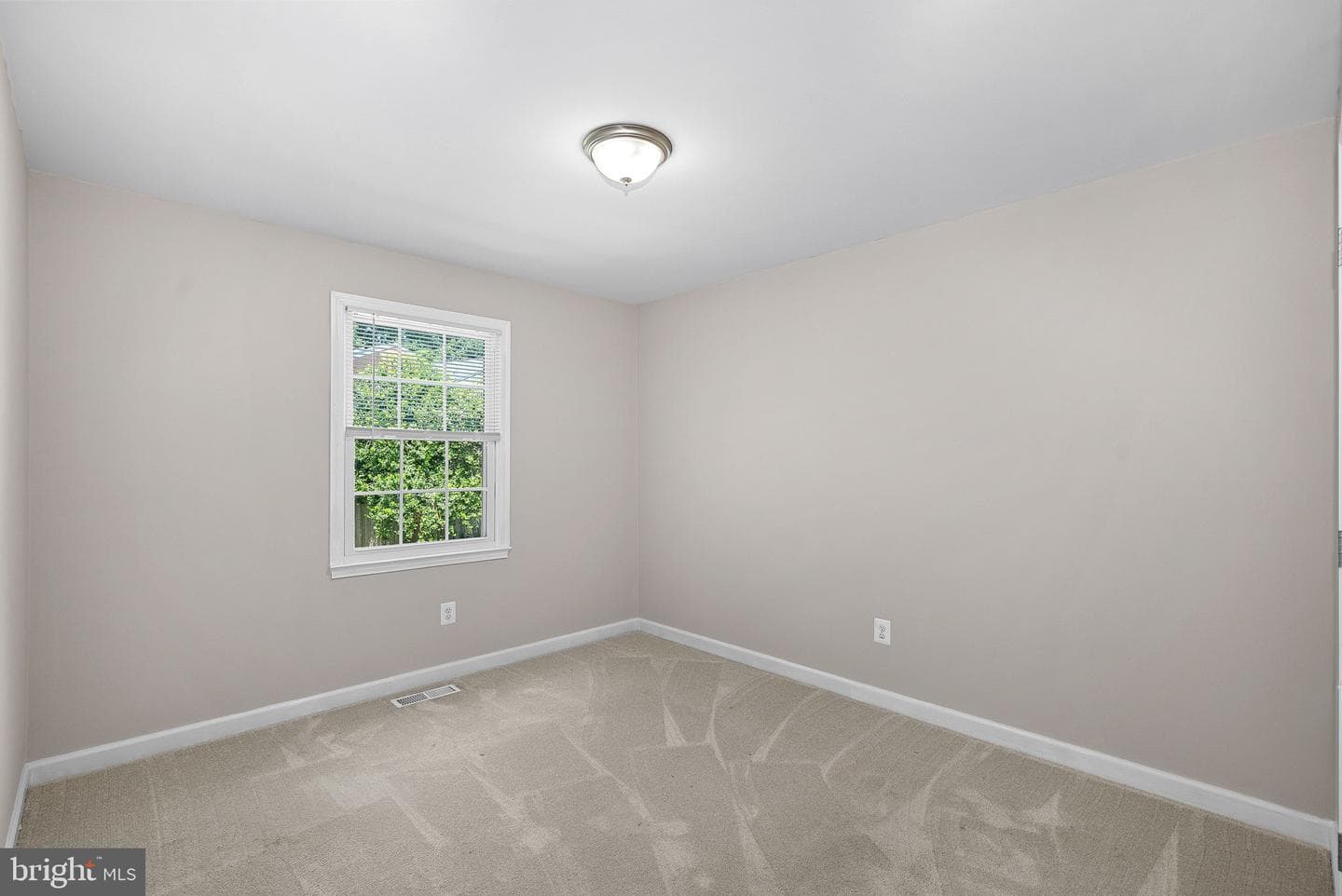 6612 Burlington Place photo 33