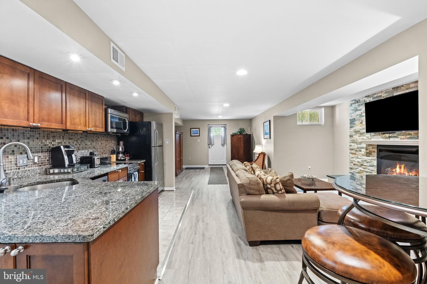 6021 Woodlake Lane photo 38