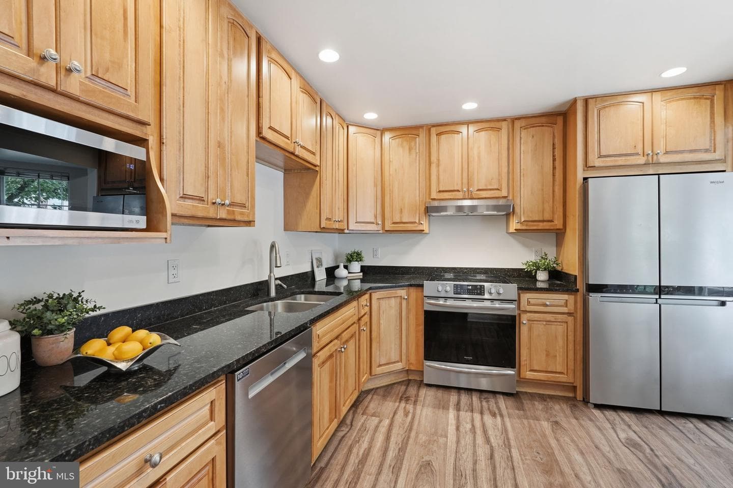 7483 Digby Green photo 9