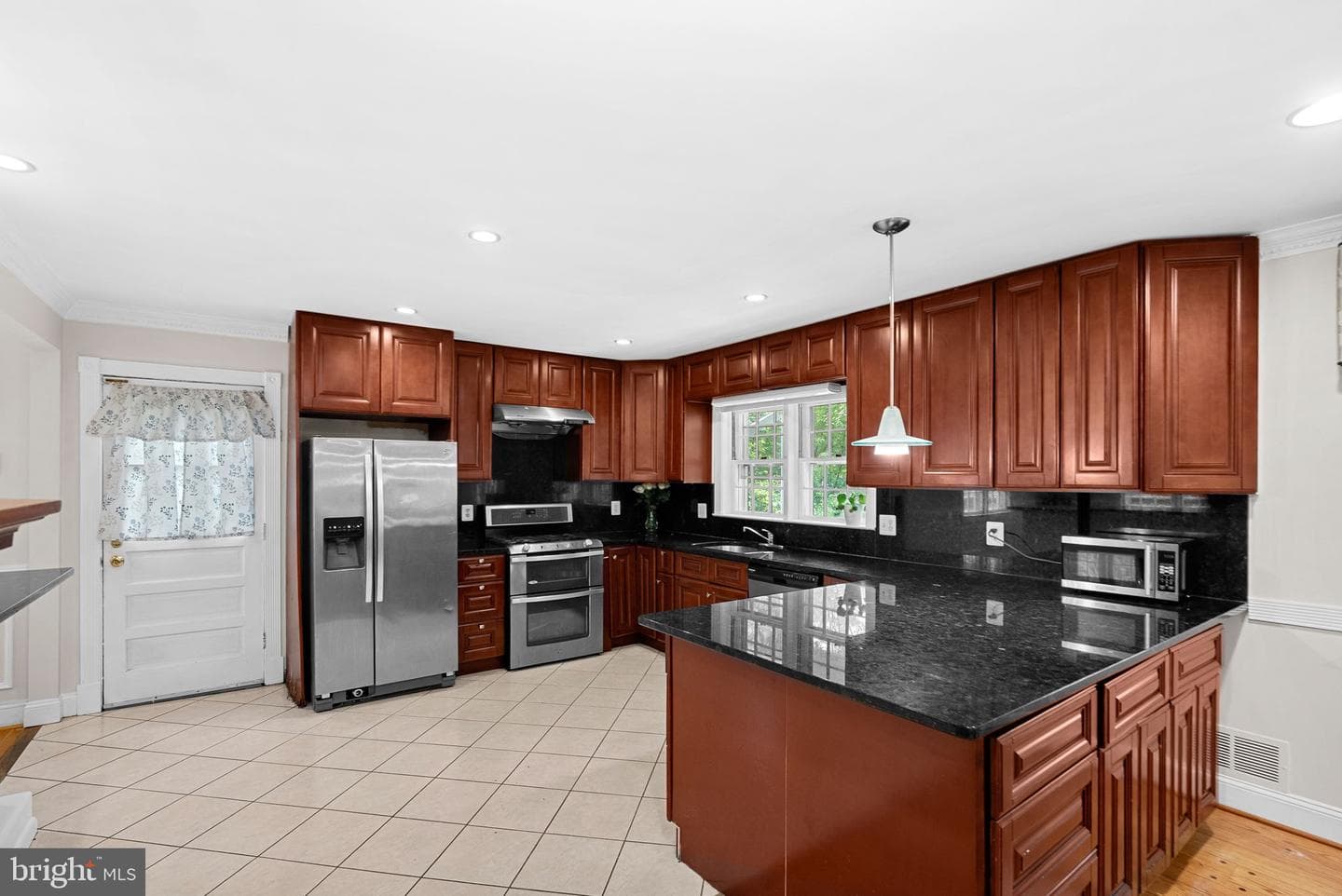 2435 Hunter Mill Road photo 6