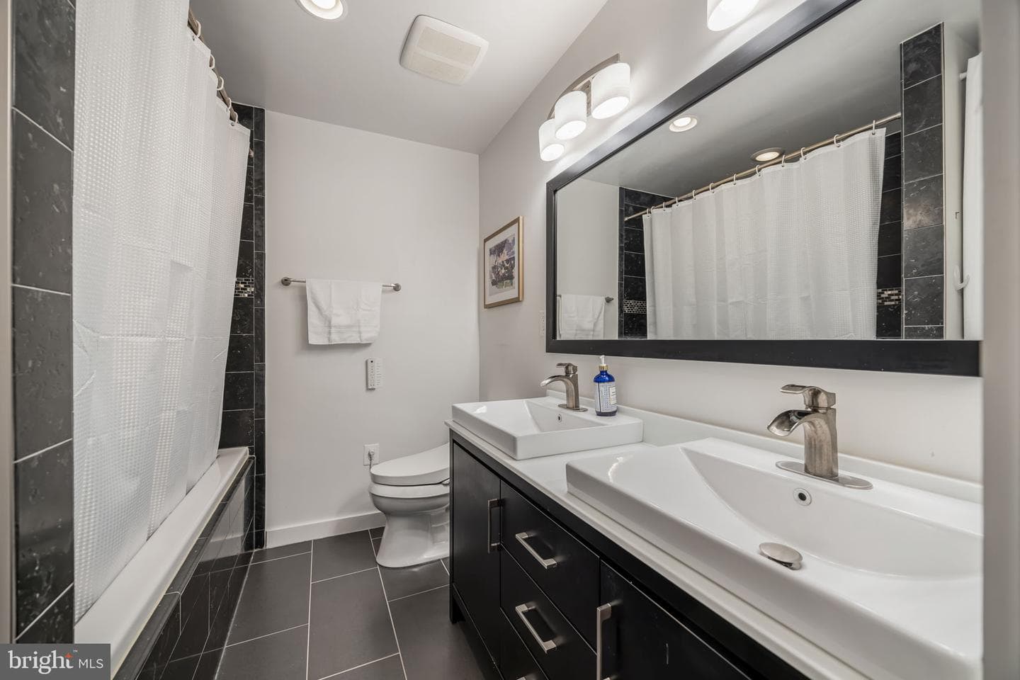 11471 W Washington Plaza W photo 17