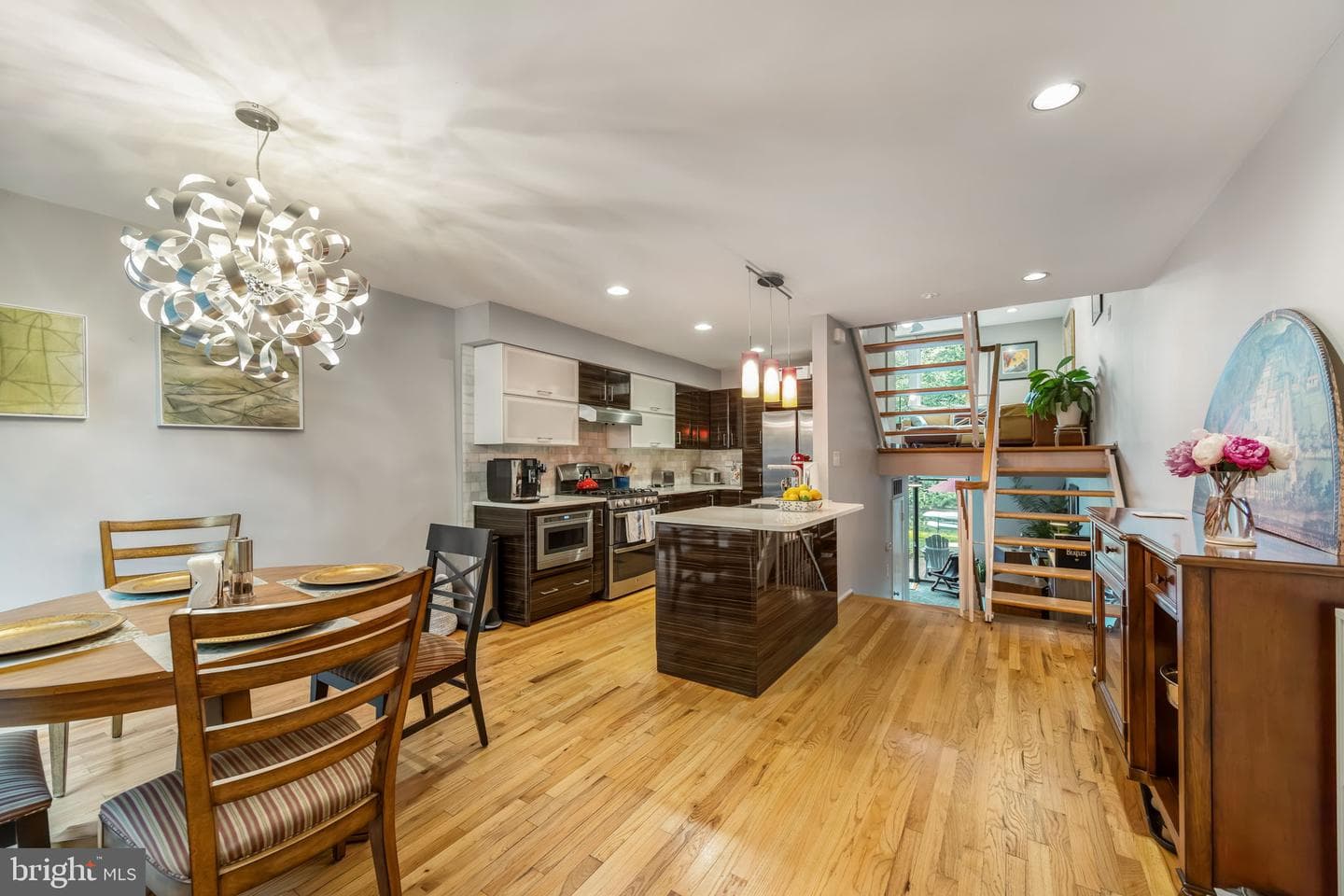 11471 W Washington Plaza W photo 3