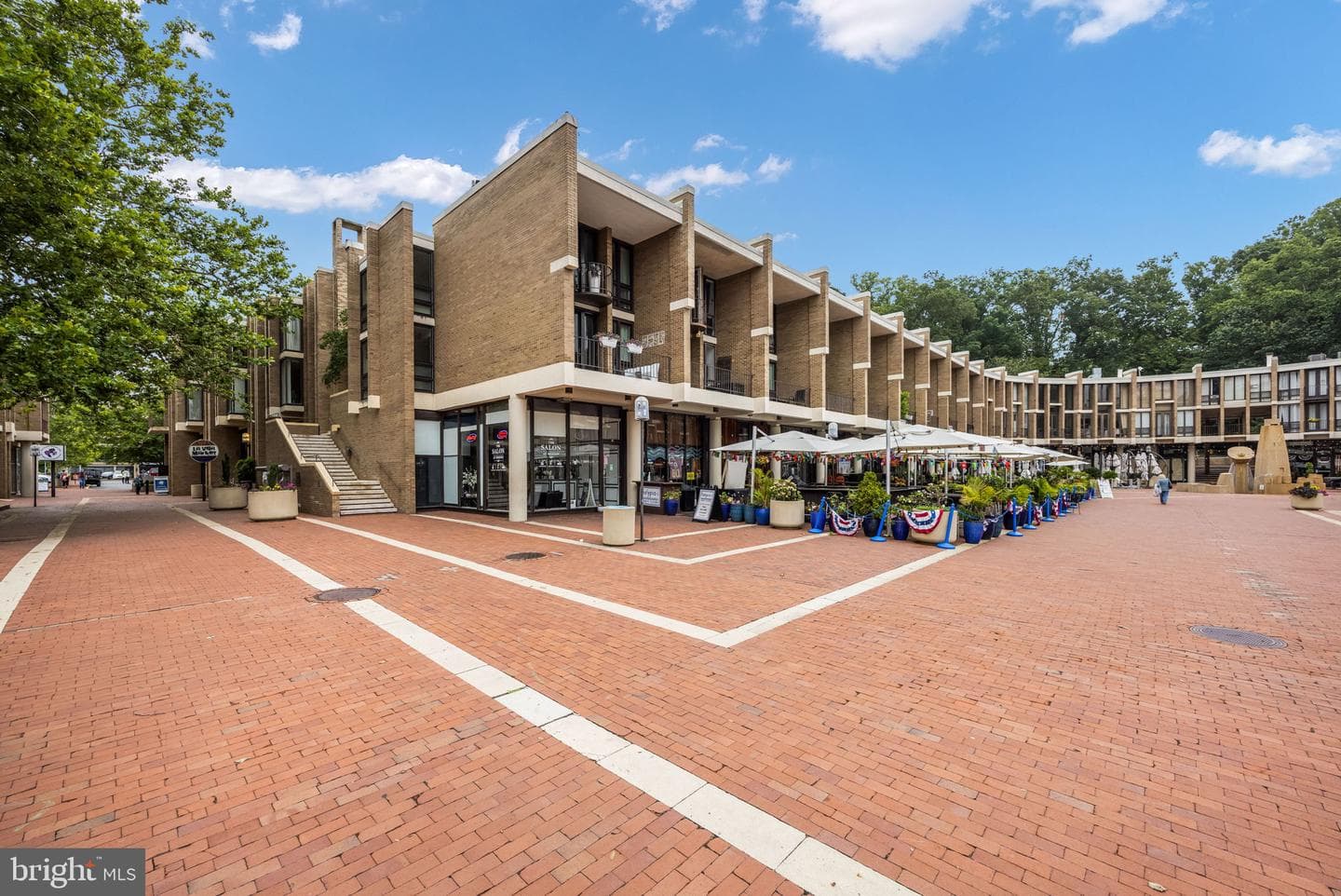 11471 W Washington Plaza W photo 49